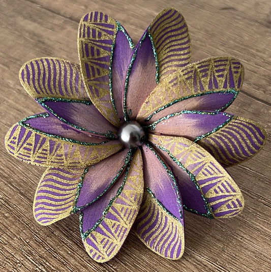 Fleur motif doré