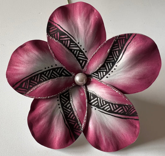 Fleur hibiscus avec motif